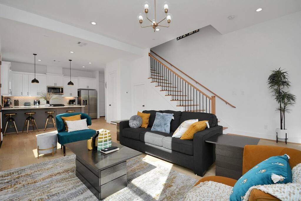 Blissful Getaway Home With Hot Tub & Backyard Near Downtown Houston Ngoại thất bức ảnh