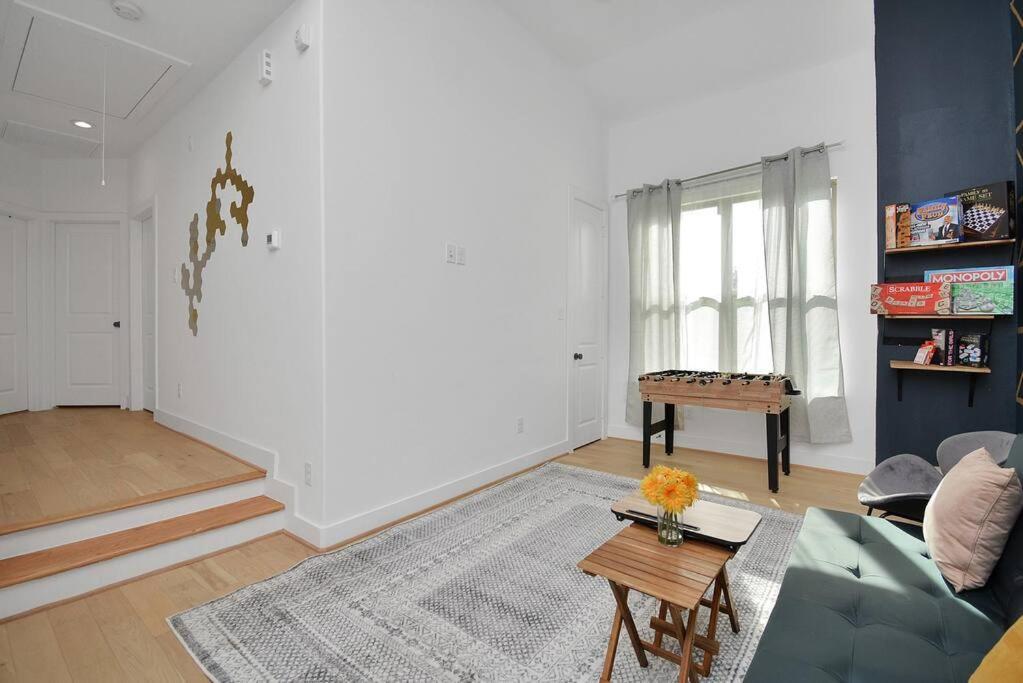 Blissful Getaway Home With Hot Tub & Backyard Near Downtown Houston Ngoại thất bức ảnh
