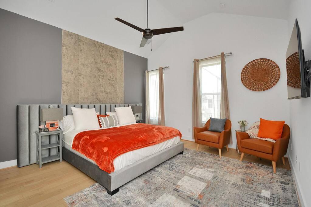 Blissful Getaway Home With Hot Tub & Backyard Near Downtown Houston Ngoại thất bức ảnh